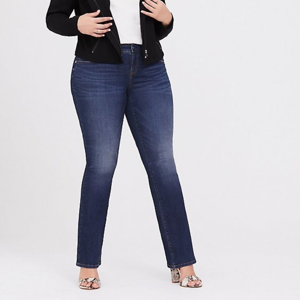 Torrid Mid Rise Slim Bootcut Jean Size 18S NWT